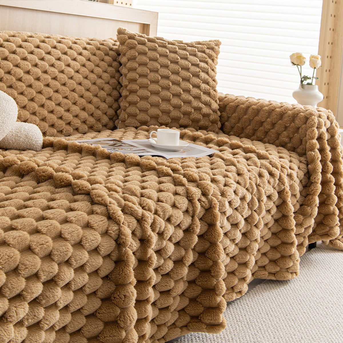 bubble-knit-fleece-sofa-protector-with-plush-popcorn-texture-img7.jpg