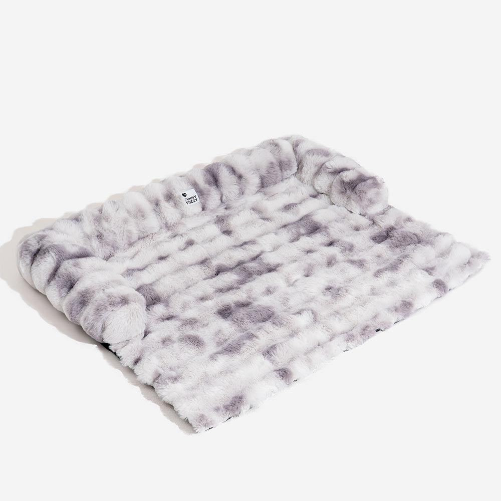 calming-non-slip-washable-plush-dog-cat-couch-cover-img19.jpg