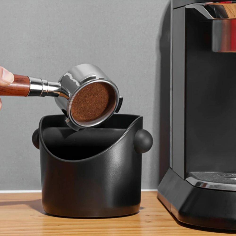 compact-coffee-knock-box-non-slip-base-with-removable-strike-rod-img1.jpg