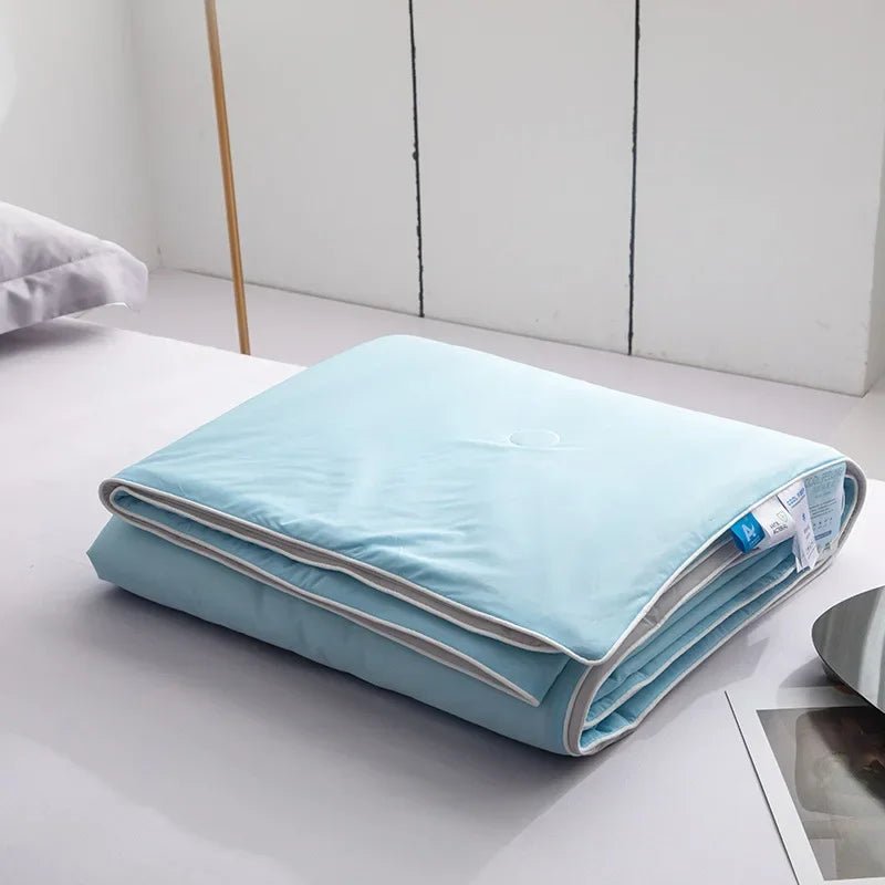 cooling-blanket-double-sided-breathable-lightweight-cool-sleep-img4.jpg
