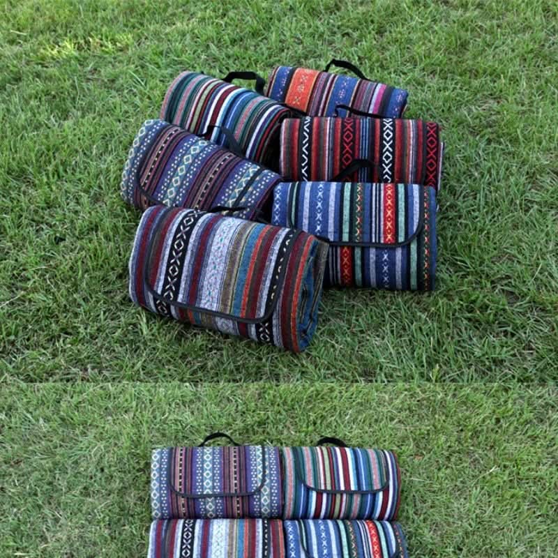 ethnic-waterproof-picnic-mat-for-camping-outdoor-adventures-img8.jpg