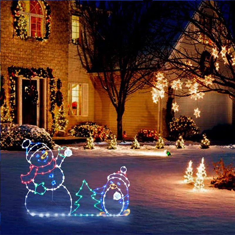 festive-christmas-snowball-fight-led-garden-light-img5.jpg