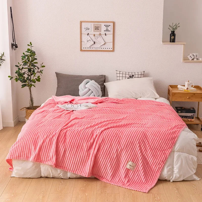 flannel-thick-autumn-blanket-ultra-soft-warm-cozy-img5.webp