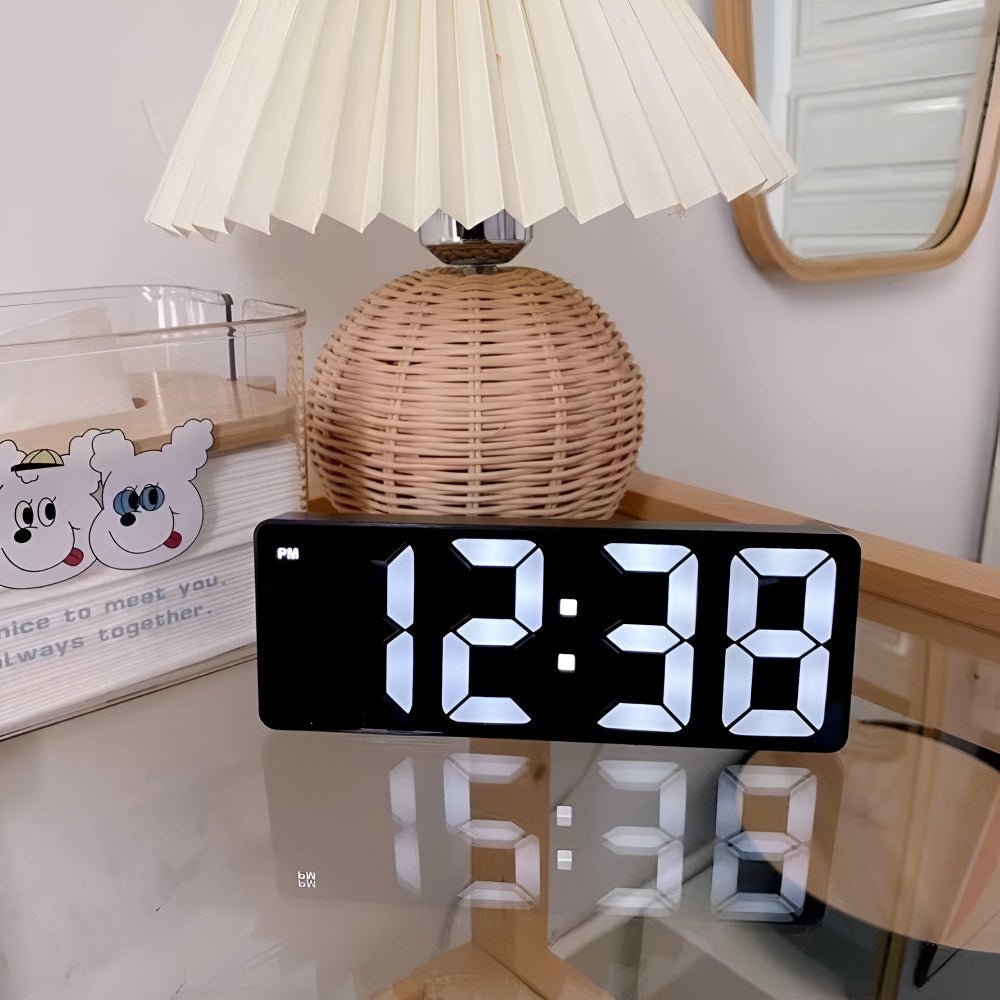 led-mirror-digital-alarm-clock-with-modern-minimalist-display-img1.jpg