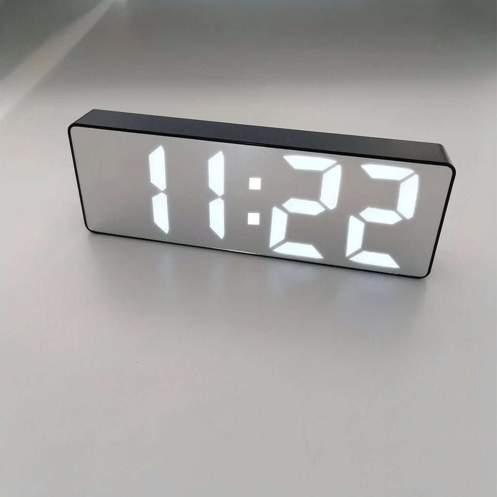 led-mirror-digital-alarm-clock-with-modern-minimalist-display-img3.jpg
