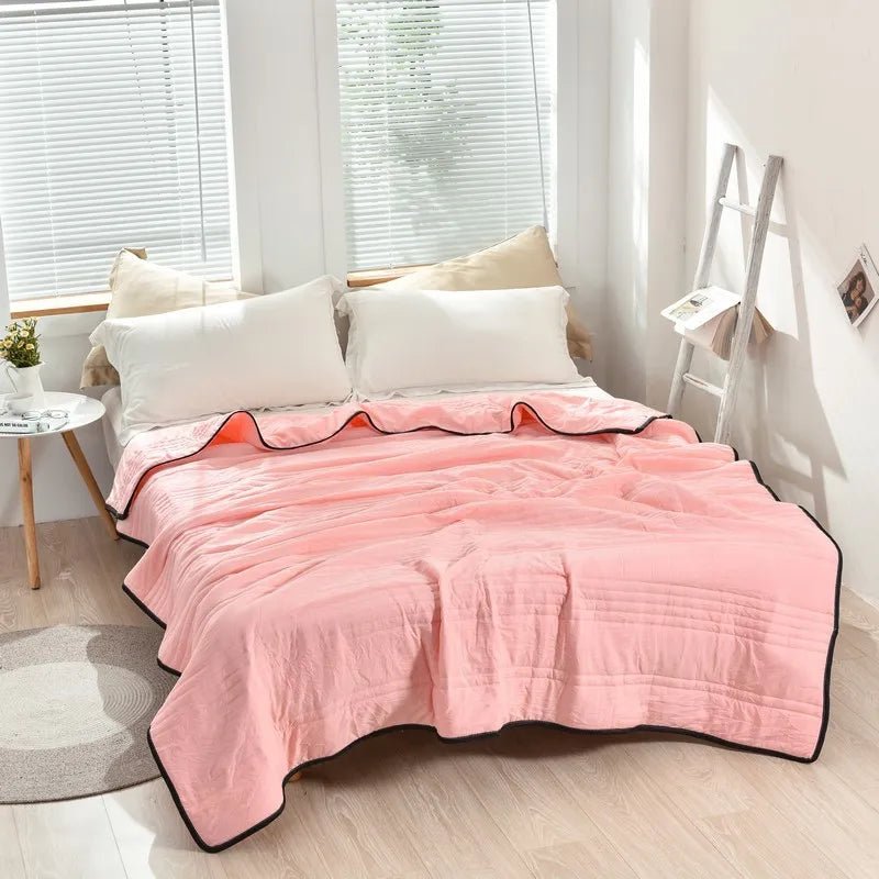 microfiber-cooling-blanket-breathable-moisture-wicking-hypoallergenic-img9.webp
