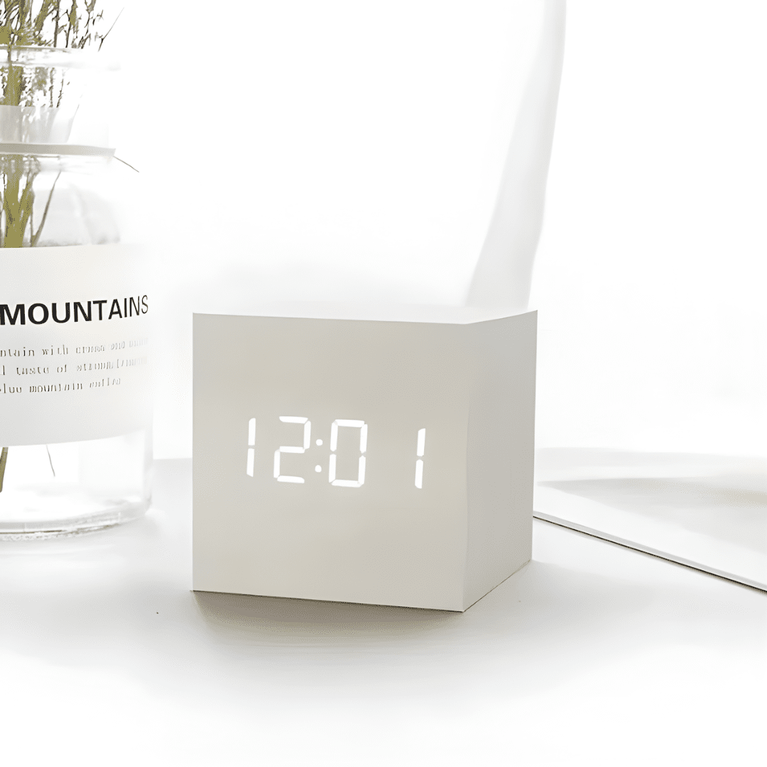 minimalist-led-cube-alarm-clock-with-smart-display-img2.png