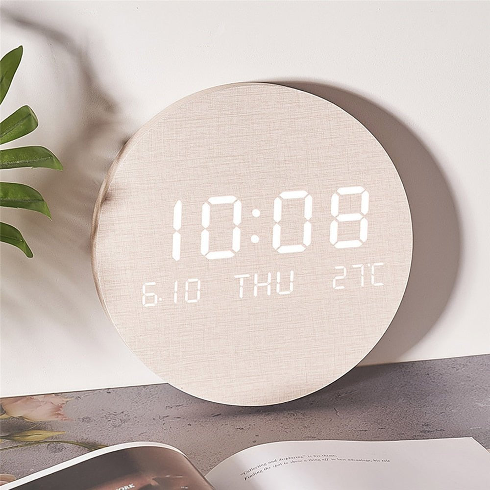 minimalist-led-desk-clock-with-scandinavian-design-img7.jpg