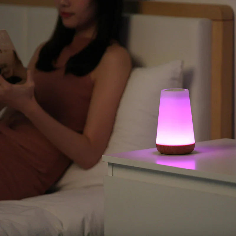 minimalist-night-light-with-soothing-warm-glow-for-bedroom-img2.webp