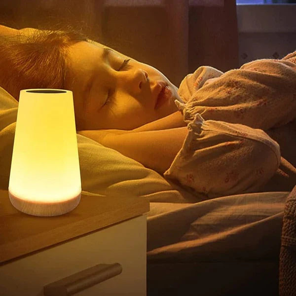 minimalist-night-light-with-soothing-warm-glow-for-bedroom-img5.webp
