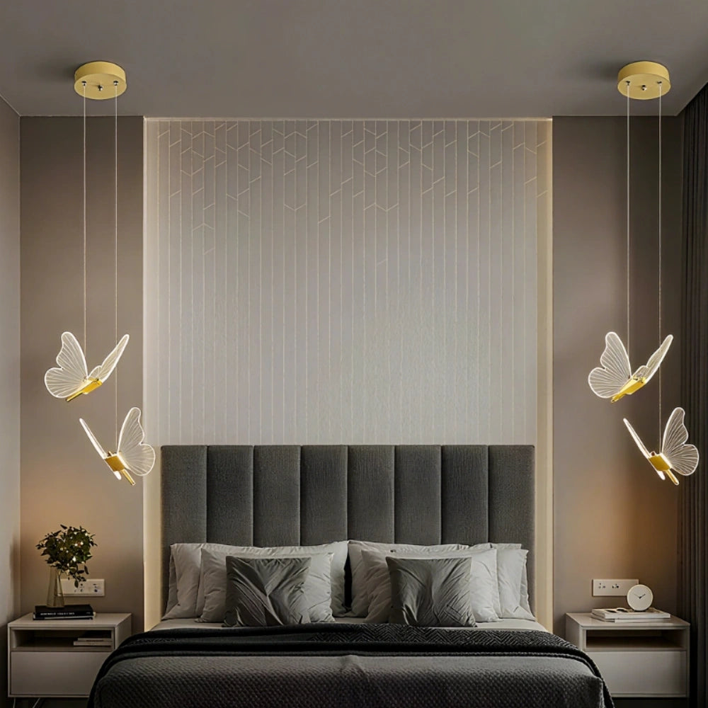 modern-crystal-pendant-light-with-gold-finish-for-dining-room-img1.webp