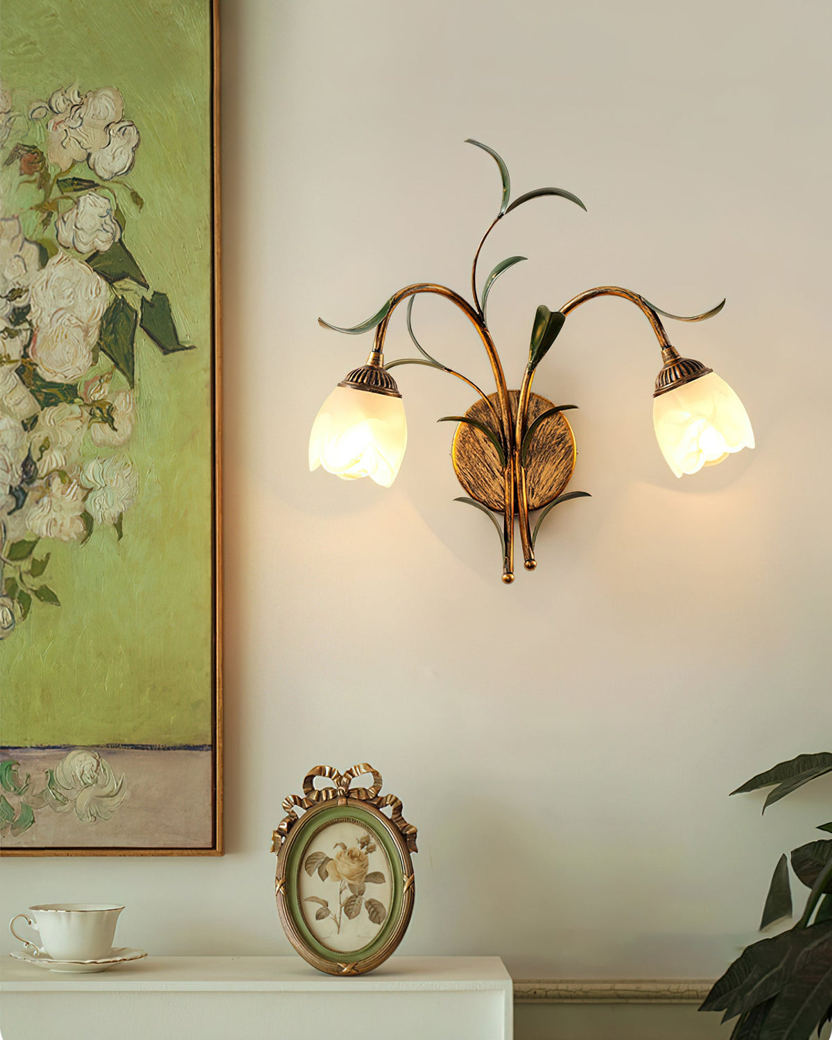 modern-jasmine-wall-sconce-with-floral-accent-for-living-room-img6.jpg