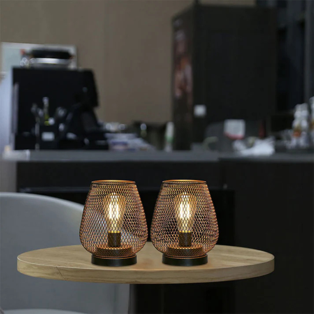 modern-metal-mesh-table-lamp-with-wireless-rechargeable-warm-led-img5.png