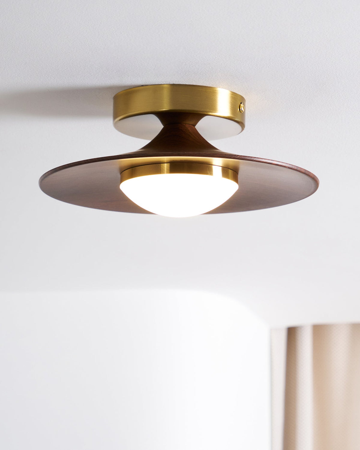 modern-minimalist-ceiling-light-with-frosted-glass-shade-img23.jpg