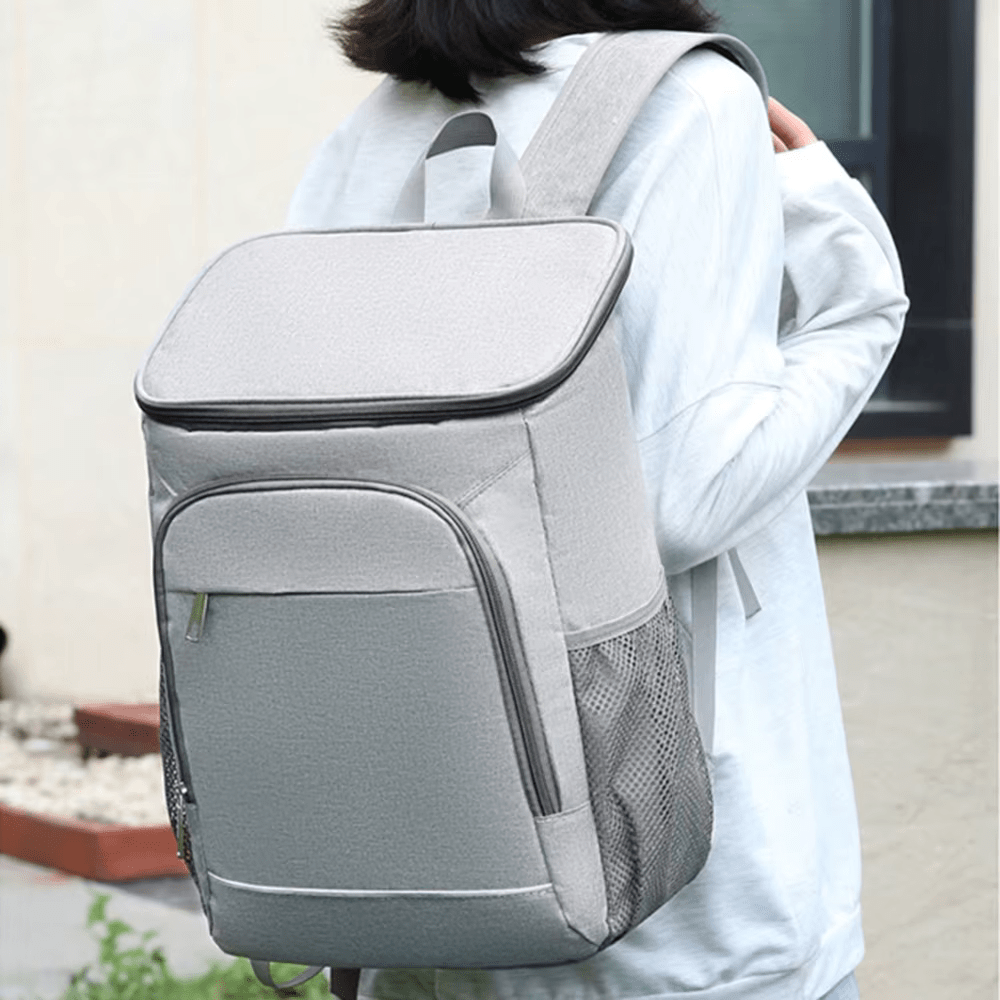 nordic-insulated-cooler-backpack-with-water-repellent-design-img5.png