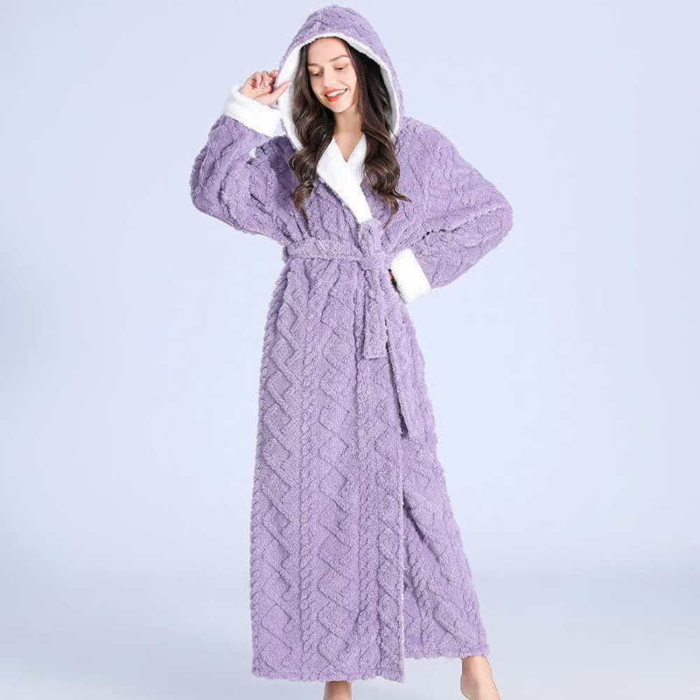 plush-knitted-long-hooded-bathrobe-super-water-absorbing-windproof-img2.png