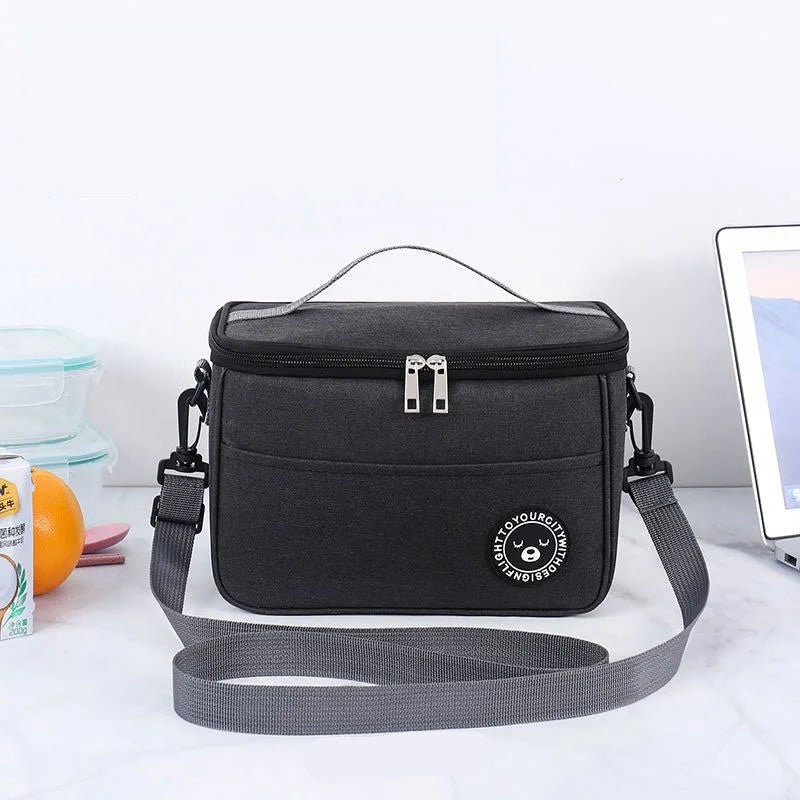 portable-insulated-cooler-bag-keep-food-and-drinks-fresh-on-the-go-img6.webp