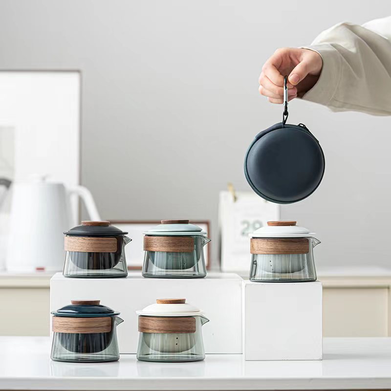 portable-tea-set-with-strainer-and-3-cups-dishwasher-safe-img1.jpg