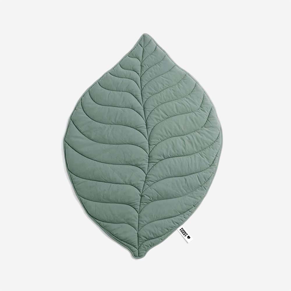 washable-cotton-leaf-shape-dog-blanket-mat-for-couch-img24.jpg